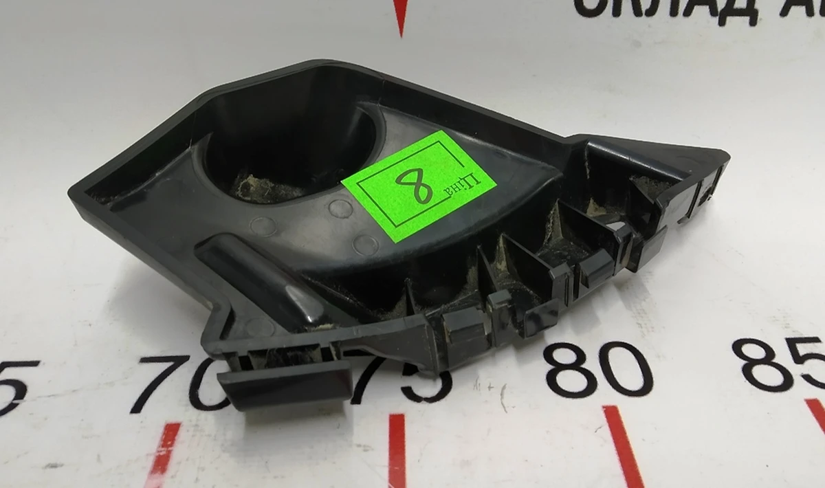 8 MX fascia fender bracket RH Tesla Model X 1047093-00-H