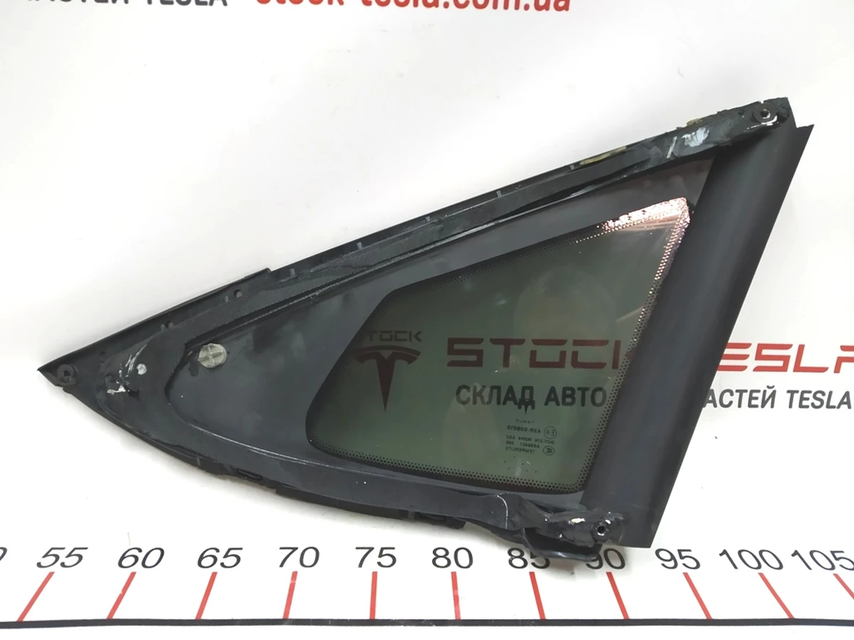 20 Стекло крыла заднего левого (форточка) Tesla model S, model S REST 1051820-00-A