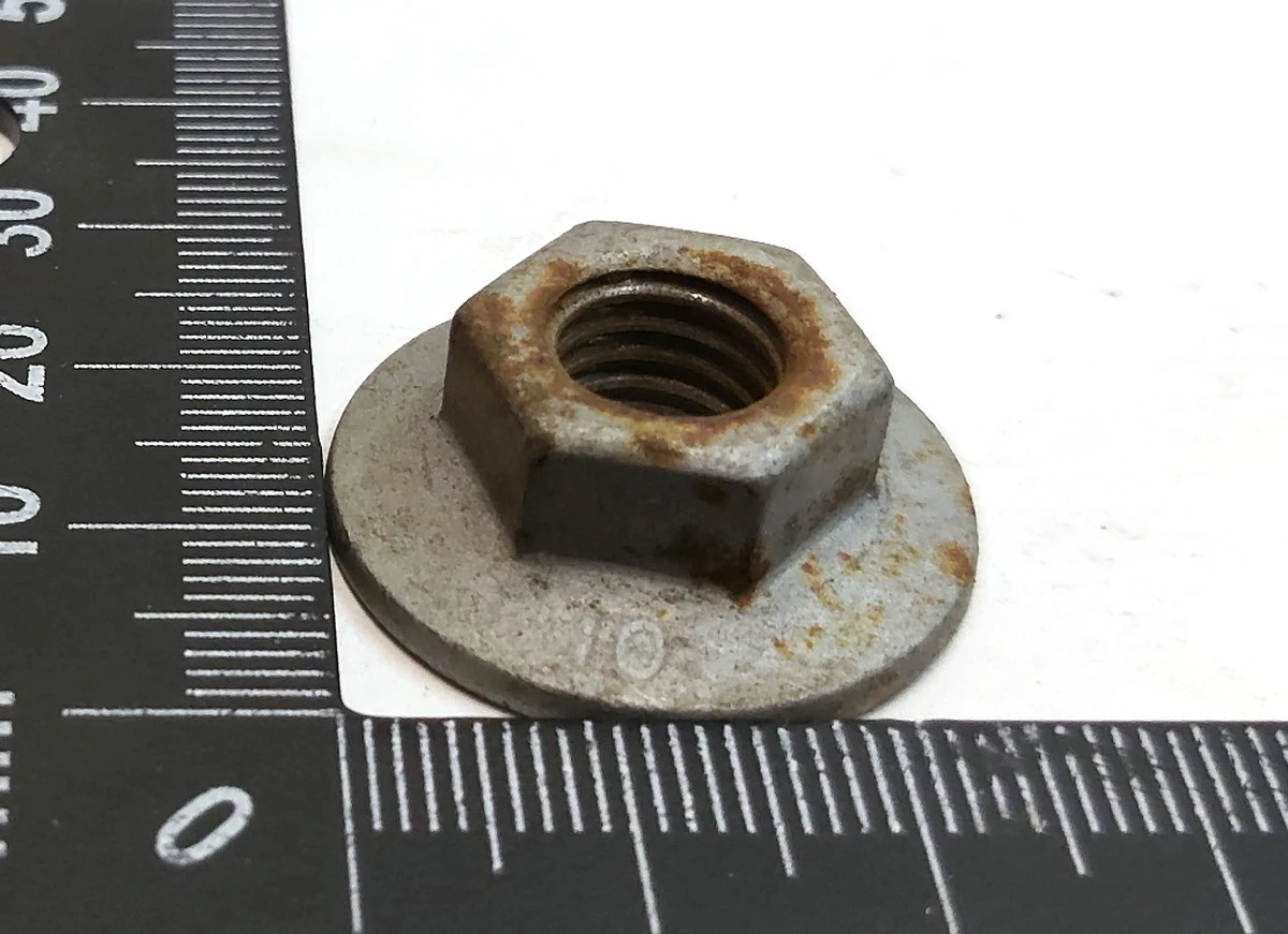 3 Гайка HF M10 PC10 усилителя бампера переднего Tesla model X 1047337-1079620 set