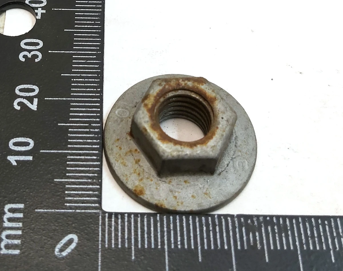 3 Гайка HF M10 PC10 усилителя бампера переднего Tesla model X 1047337-1079620 set