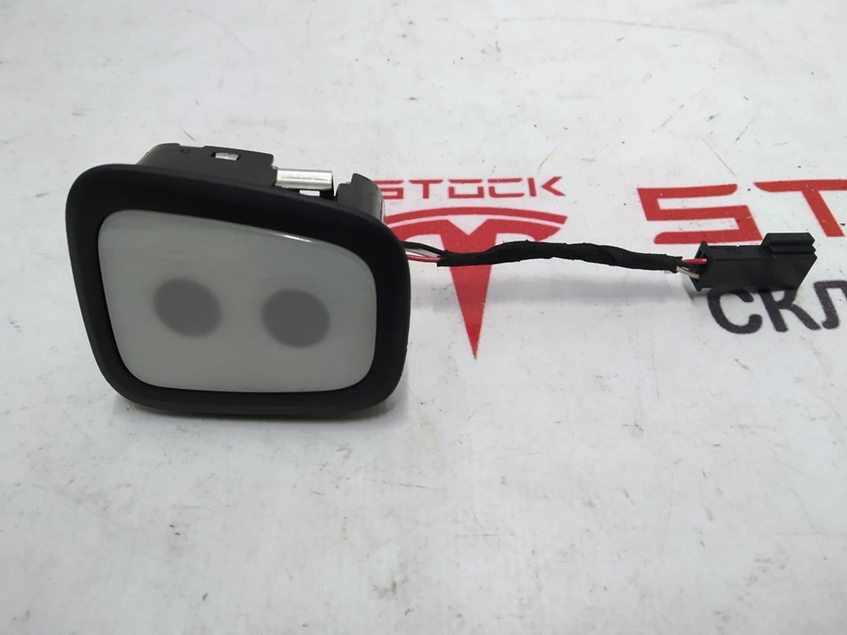 4 Фонарь подсветки третьего ряда сидений задний BLK Tesla model X 1047365-00-C