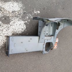 1 Чверть передня ліва склянка у зборі з лонжероном та полицею крила Tesla model S, model S REST 1022588-01-A