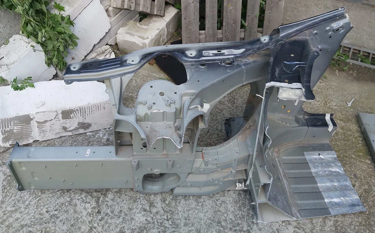 Чверть передня права RWD у зборі Tesla model S REST 1453702-S0-A