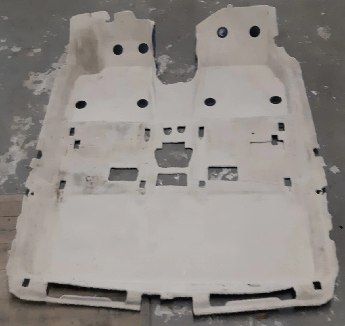 LHD MAIN CARPET PASS COMPART ZUMA Tesla model S REST 1047582-01-F