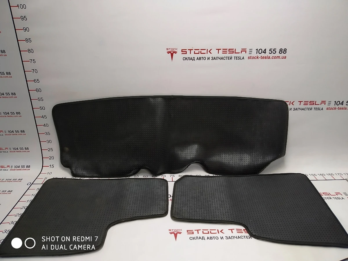 5 Набір килимків для підлоги салону (Прогумовані) Tesla model S, model S REST 1047686-00-C