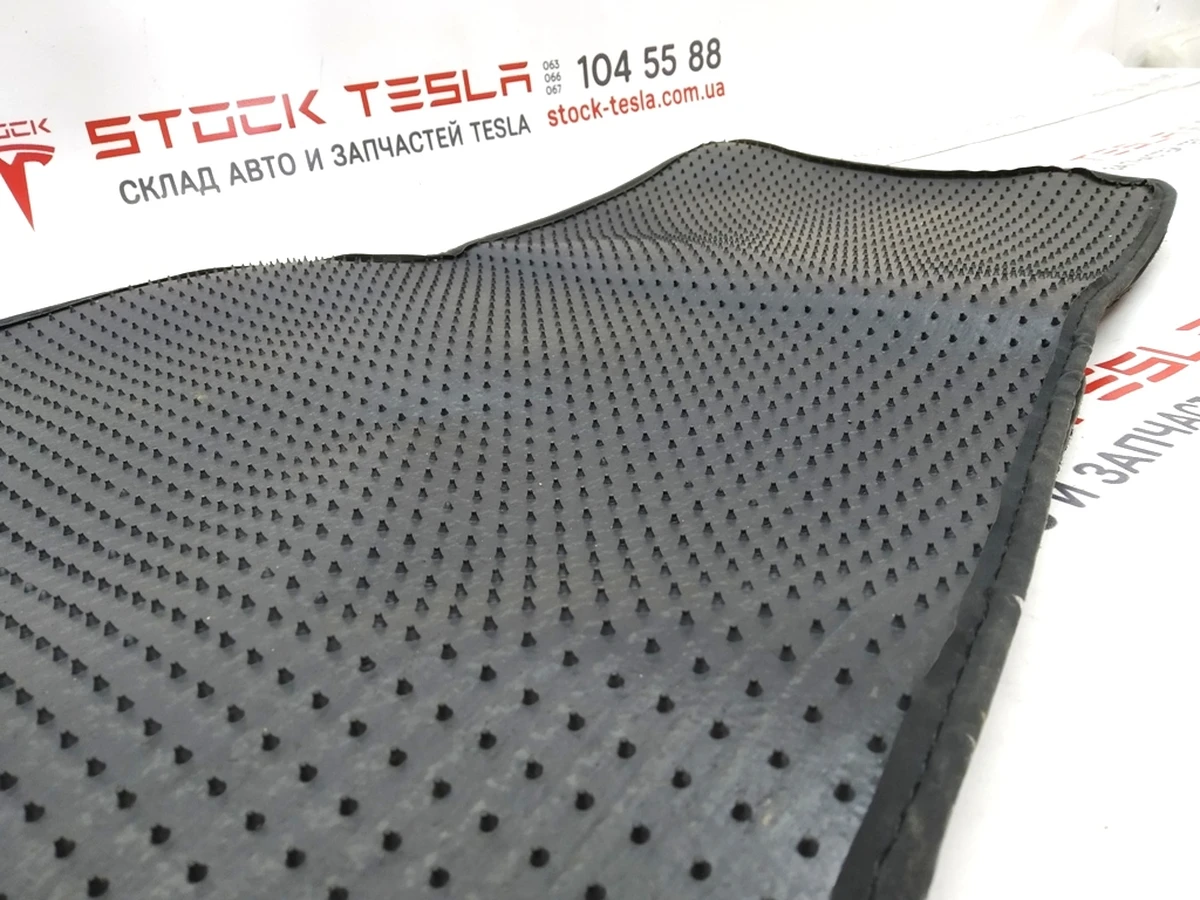 5 Passenger rubberized passenger compartment mat of the first row of seats Tesla model S, model S REST 1047686-00-D