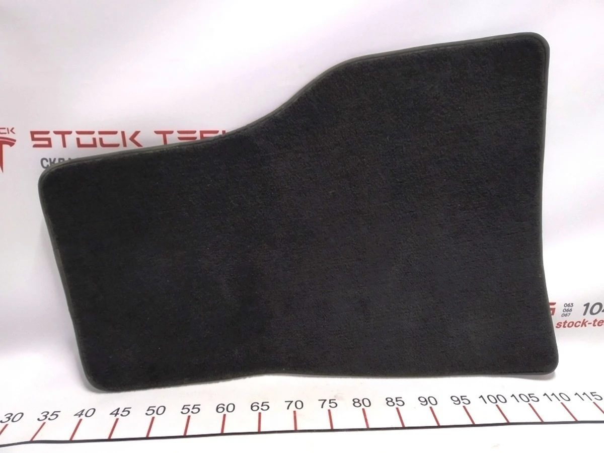 5 Коврик салона первого ряда сидений пассажирский Tesla model S, model S REST 1047686-00-D