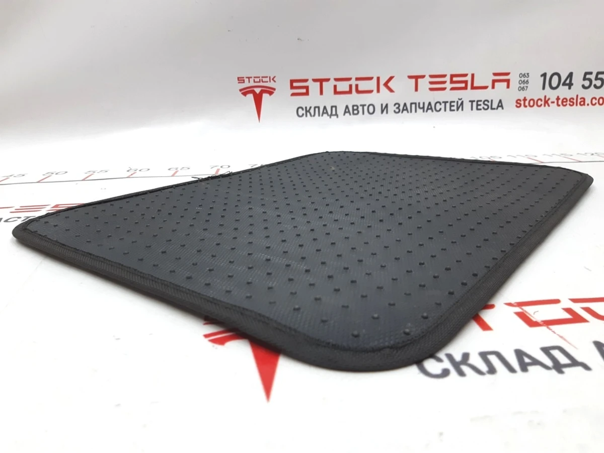 5 Коврик салона второго ряда сидений малый Tesla model S, model S REST 1047686-00-D