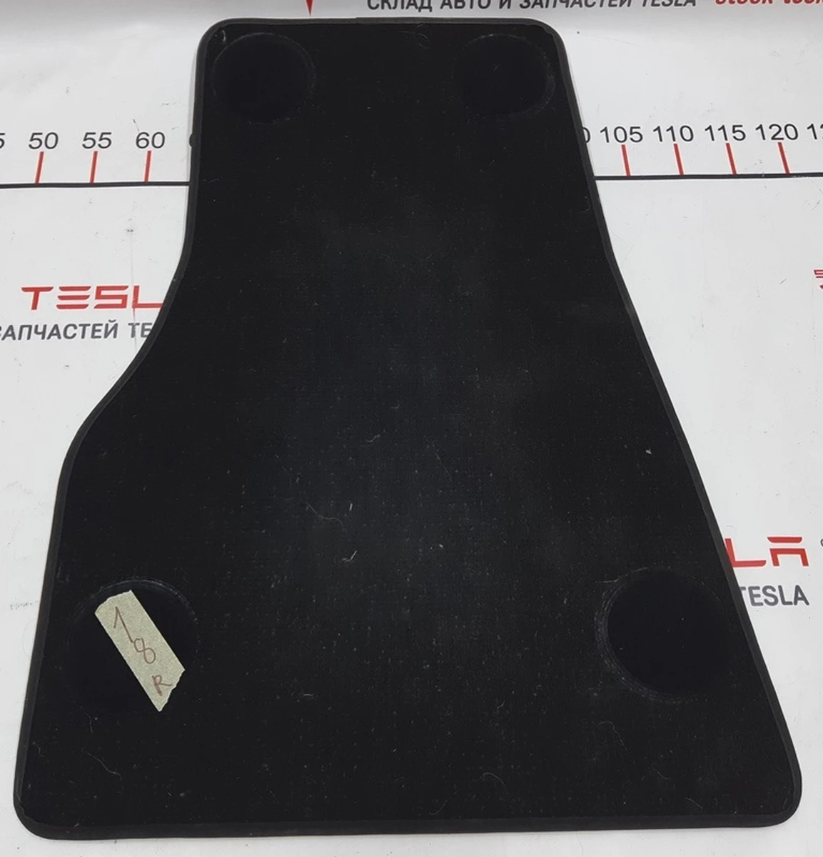 5 Коврик салона первого ряда сидений пассажирский Tesla model S, model S REST 1047686-00-B