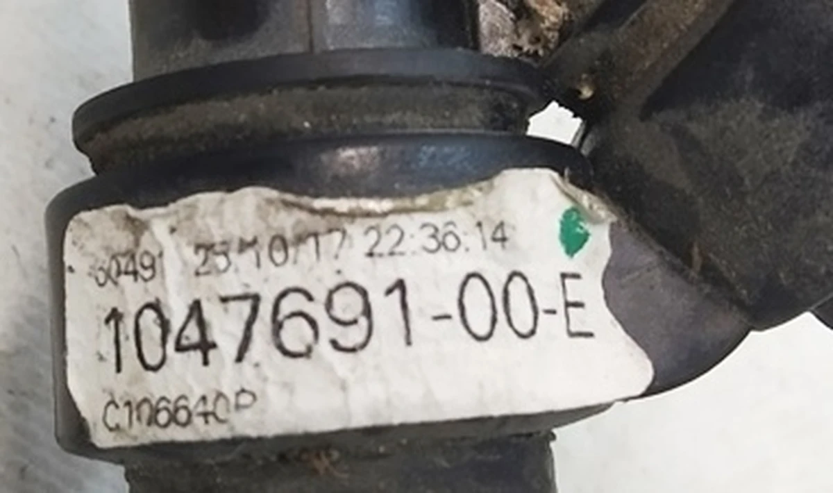 3 Шланг системы охлаждения заднего мотора Tesla Model X 1047691-00-F