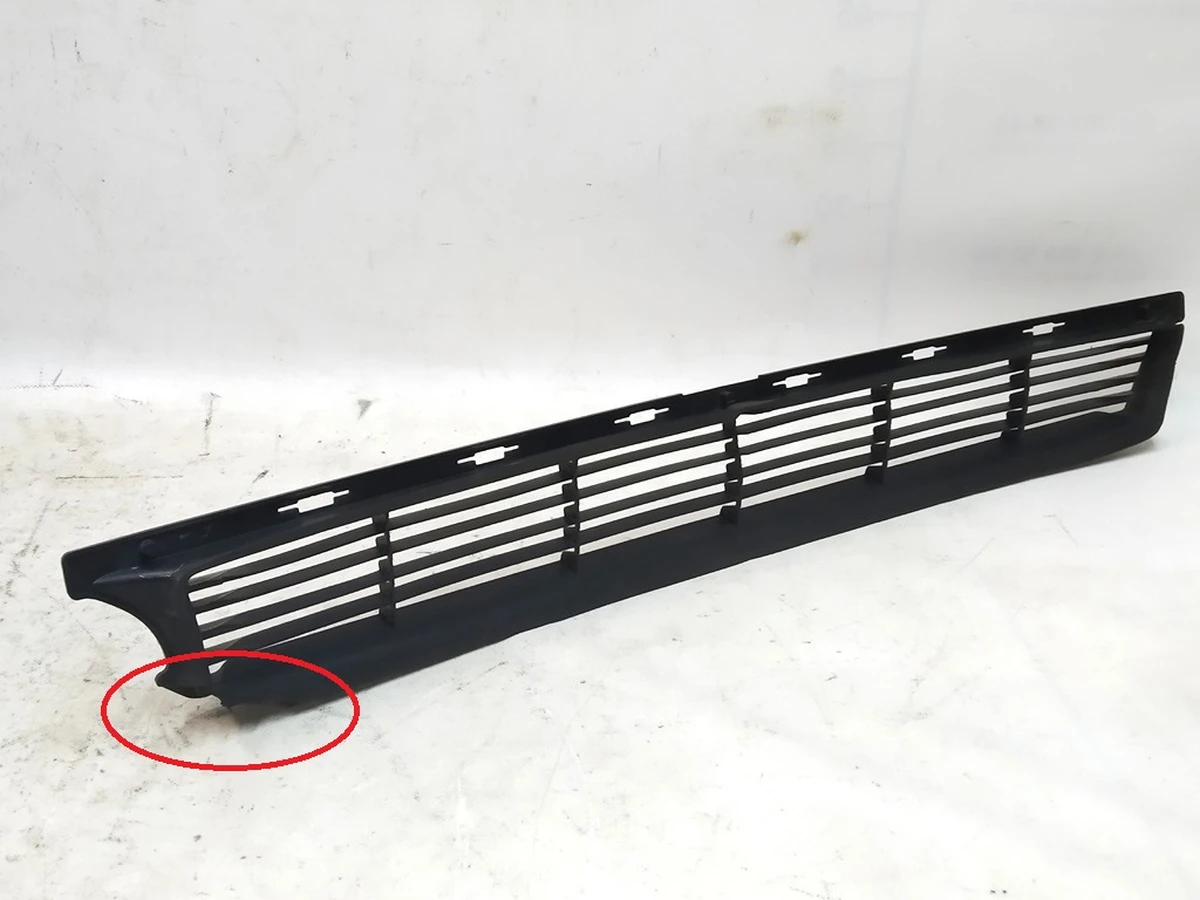12 MX Lower front grille mesh (damaged) Tesla Model X 1047734-00-F