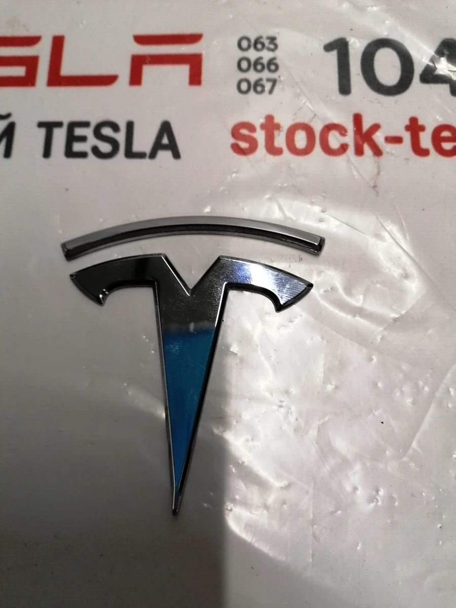1 MX RR T BADGE Tesla model X 1047854-00-A