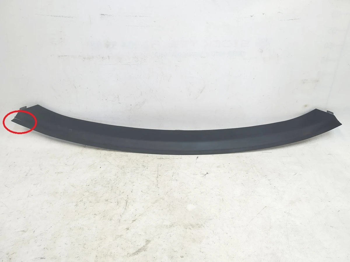 7 Накладка бампера заднього верхня з пошкодженням Tesla model X, model X Mar 2021 1054576-00-D