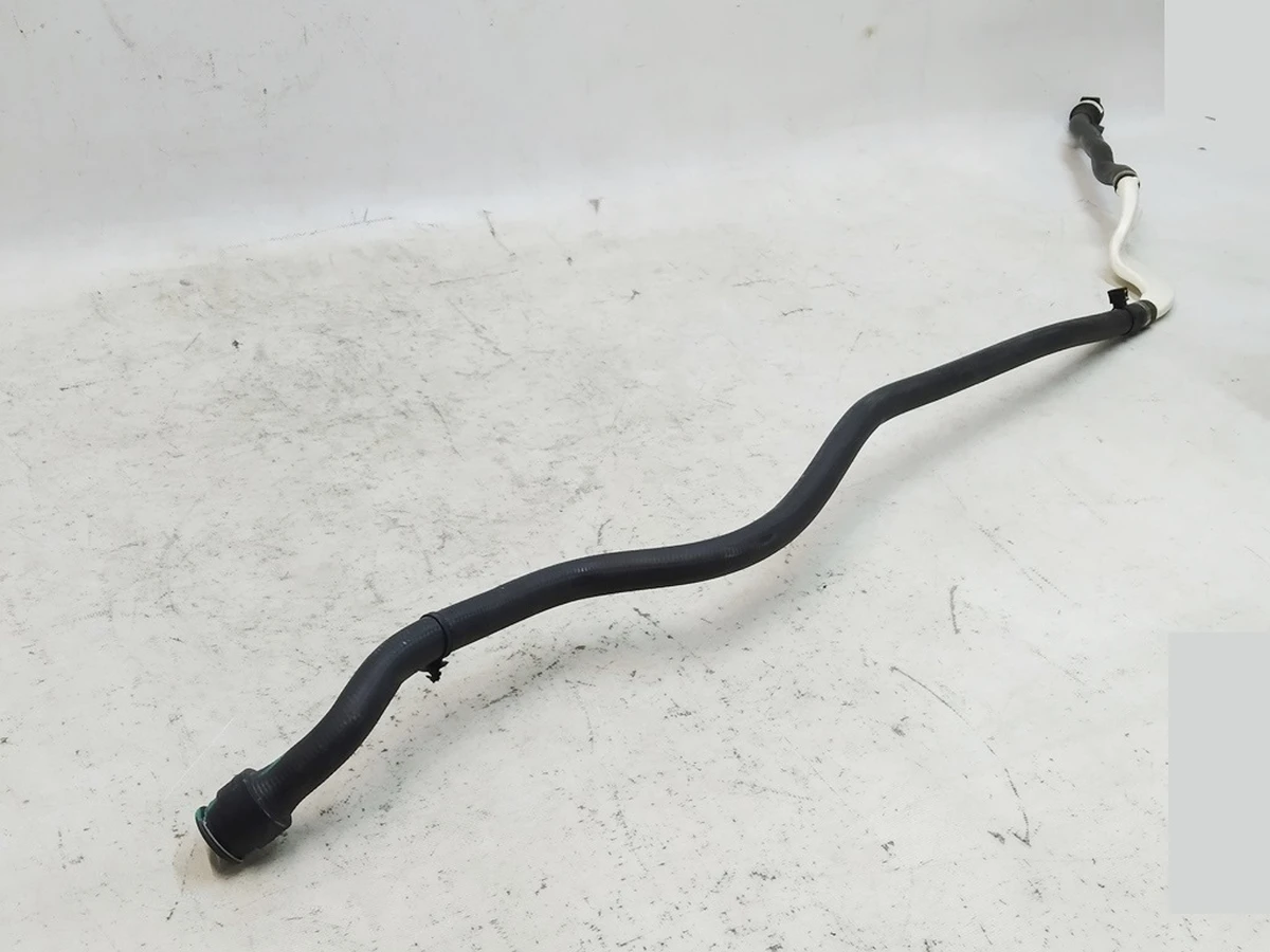 37 Трубопровід охолодження мотора заднього лівого Tesla Model X 1048148-00-D