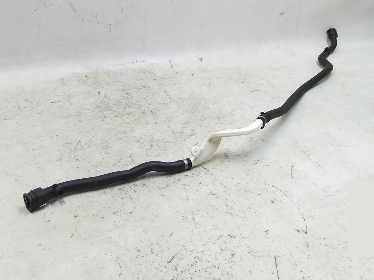 37 Трубопровід охолодження мотора заднього лівого Tesla Model X 1048148-00-D