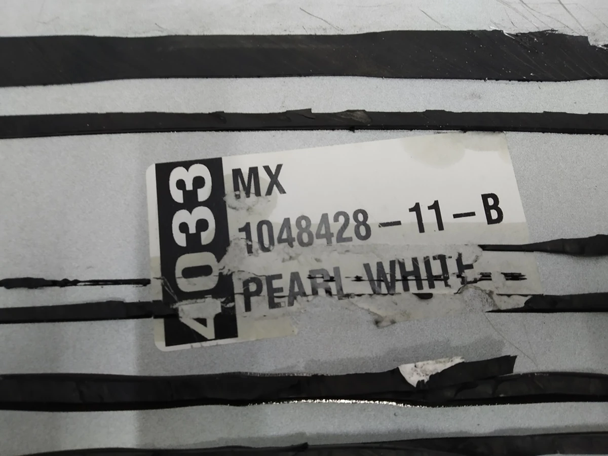 1 PASSIVE SPOILER UPPER WING - OPEN HEM PPSW Tesla model X 1048428-E0-B