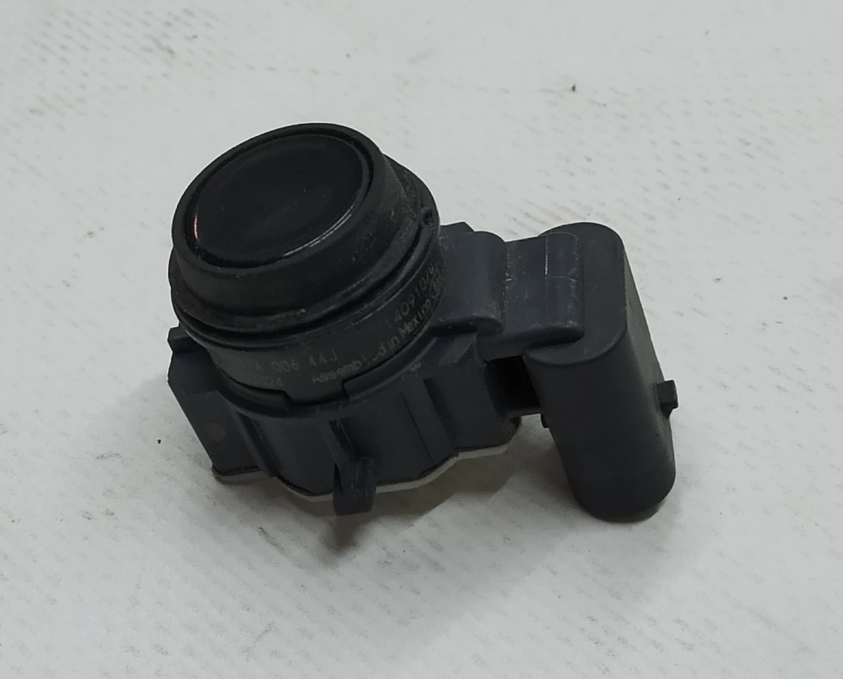 1 Датчик парктроніка (короткий) S2 S5 VERSION 2 АП1 Tesla model X S REST 1048473-00-A