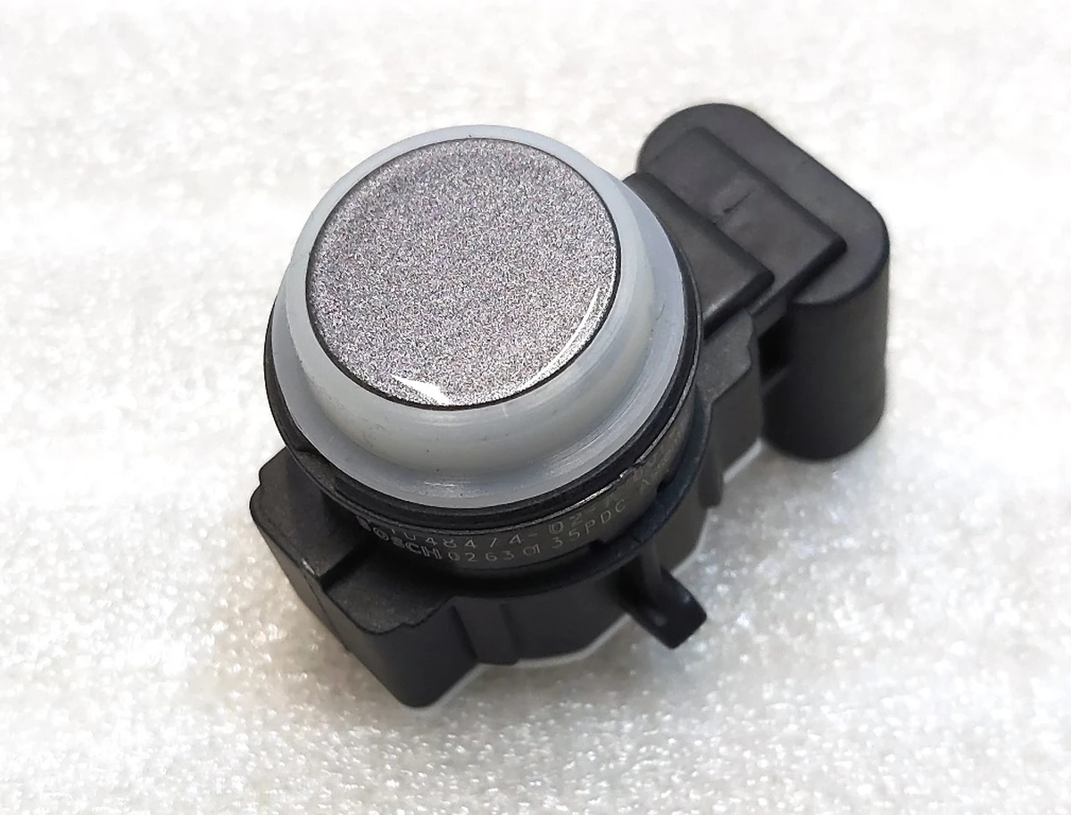 1 Датчик парктроника (короткий) VERSION 2 АП1 з кільцем Tesla model S, model S REST, model X 1048473-01-A