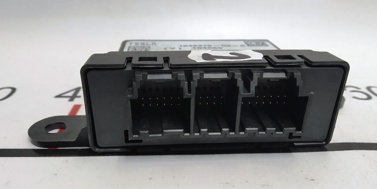 1 Блок керування парктрониками ECU PARK ASSIST Tesla model S, model S REST, Tesla model X 1048476-00-D