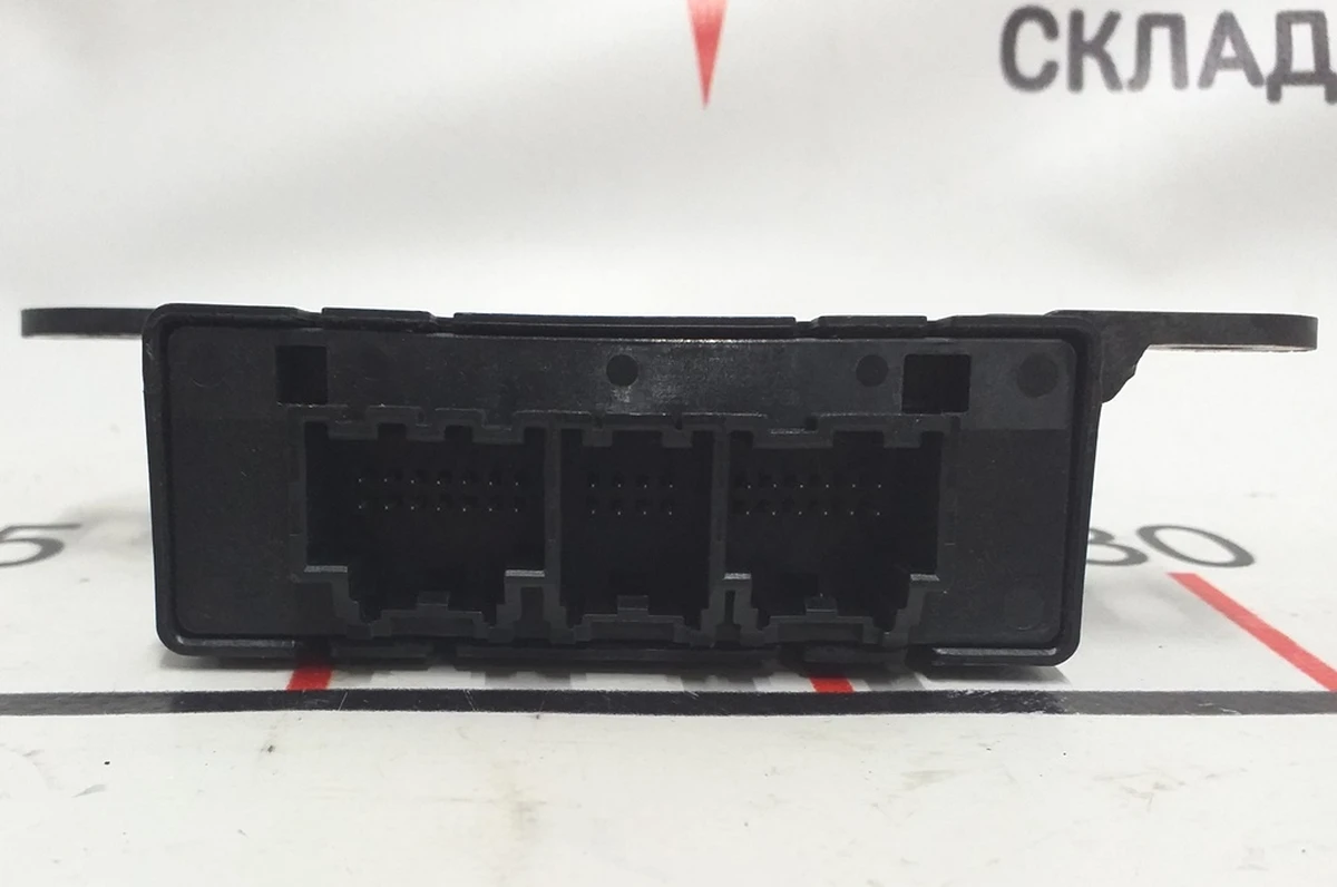 1 Блок керування парктрониками ECU PARK ASSIST Tesla model S, model S REST, Tesla model X 1048476-00-D