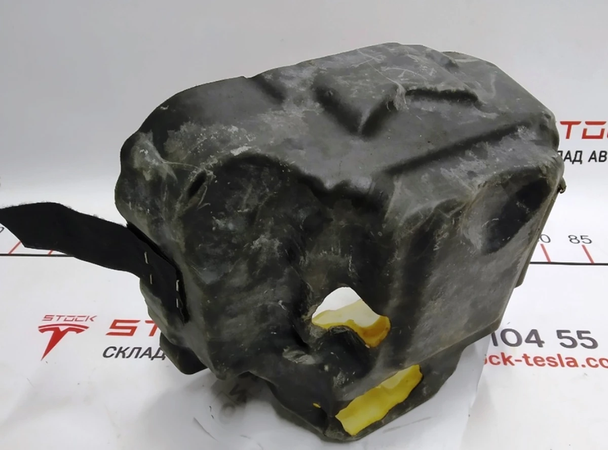 3 Термокожух переднього двигуна задній лівий AWD Tesla model S, model S REST, model X 1048945-01-A