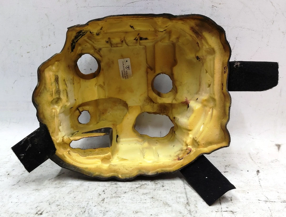 3 Термокожух переднього двигуна задній лівий AWD Tesla model S 1048945-00-B