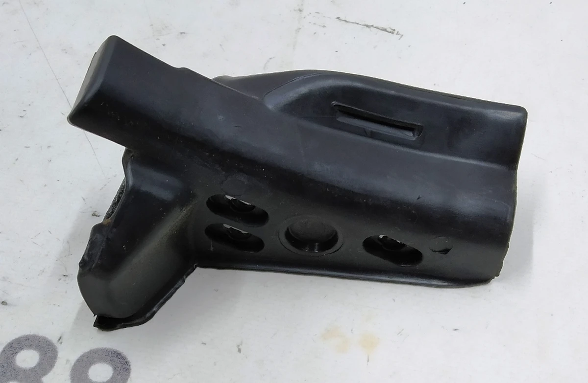 Seal upper front corner door rear left Tesla model X 1049419-00-D