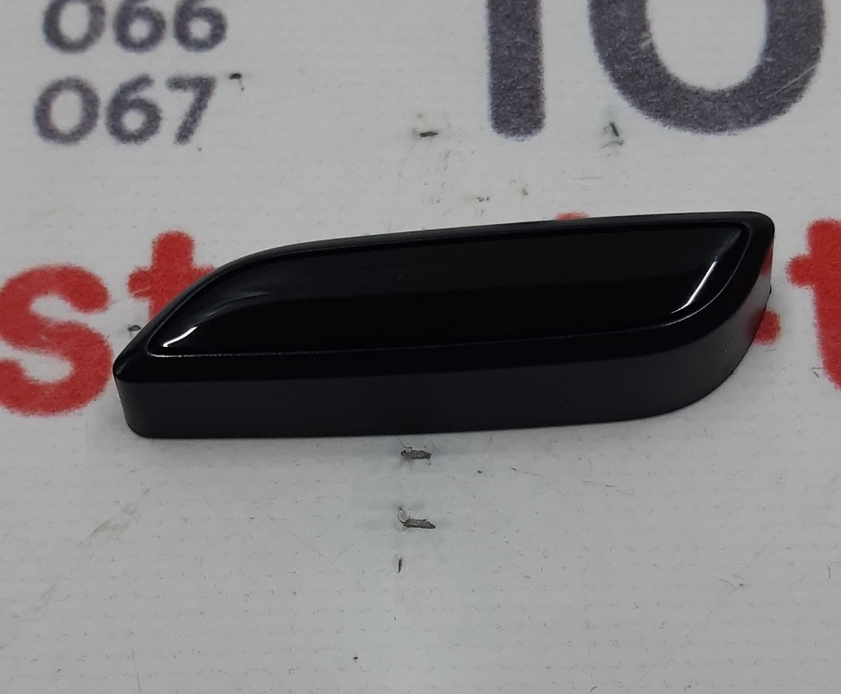 3 Кнопка регулювання (глянець) положення нижньої частини пасажирського сидіння Tesla Model S REST, Model X 1049540-00-B