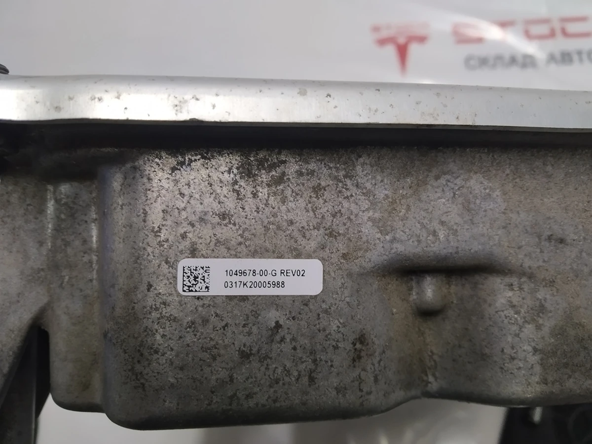 2 Джаншиєв бокс передній REV02 Tesla Model X 1049678-00-H