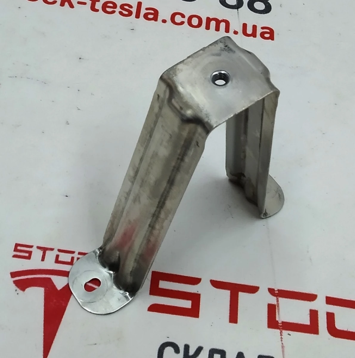 Assembly- bracket, trunk, RH - rear aeroshield, MDLX Tesla Model X 1049738-00-G