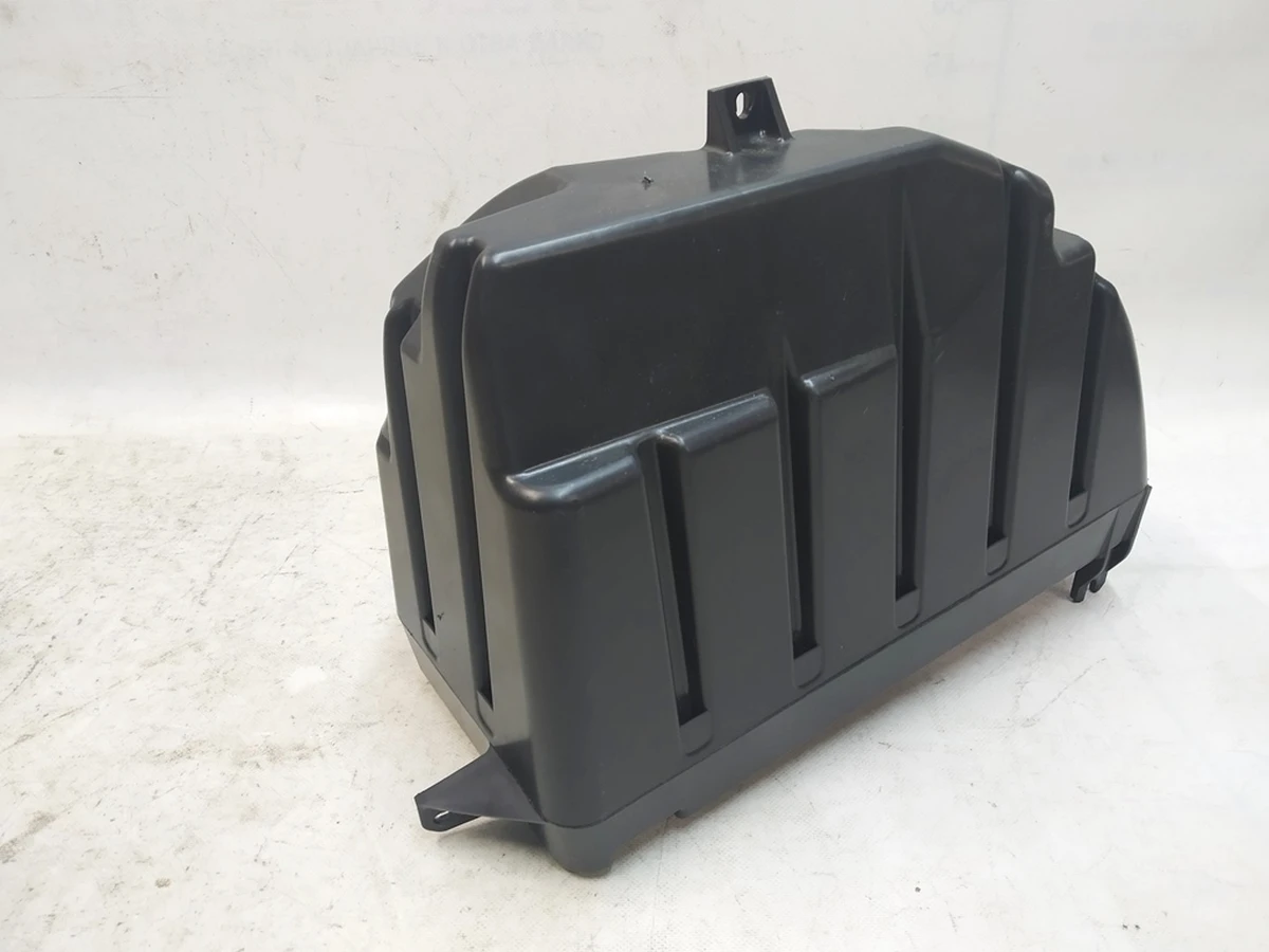 11 Сабвуфер Premium HARMAN (пошкодження) Tesla model X 1050085-00-E