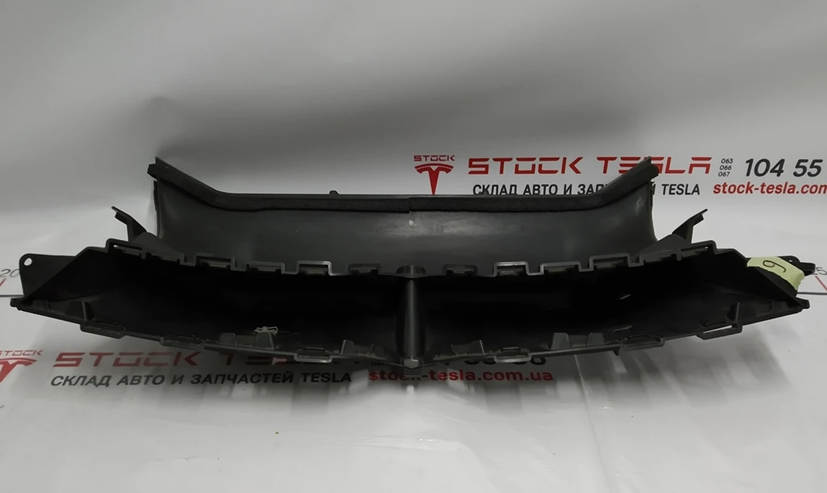 MX nose duct and seal assembly Tesla Model X 1050223-00-D