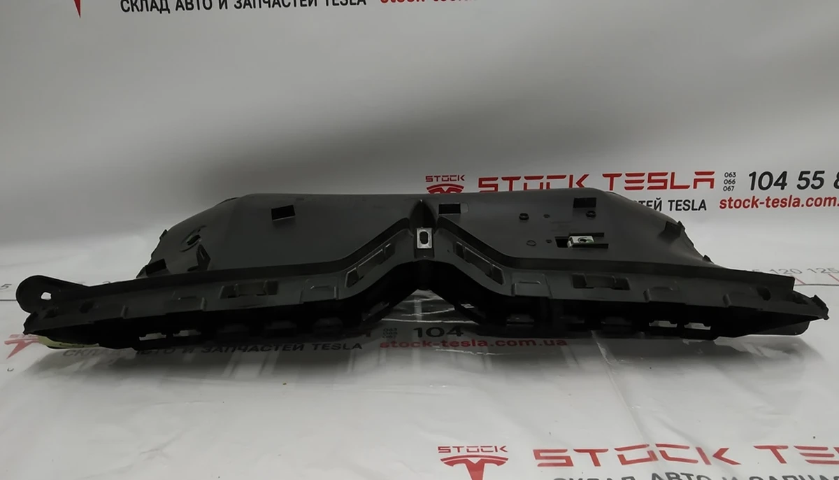 MX nose duct and seal assembly Tesla Model X 1050223-00-D