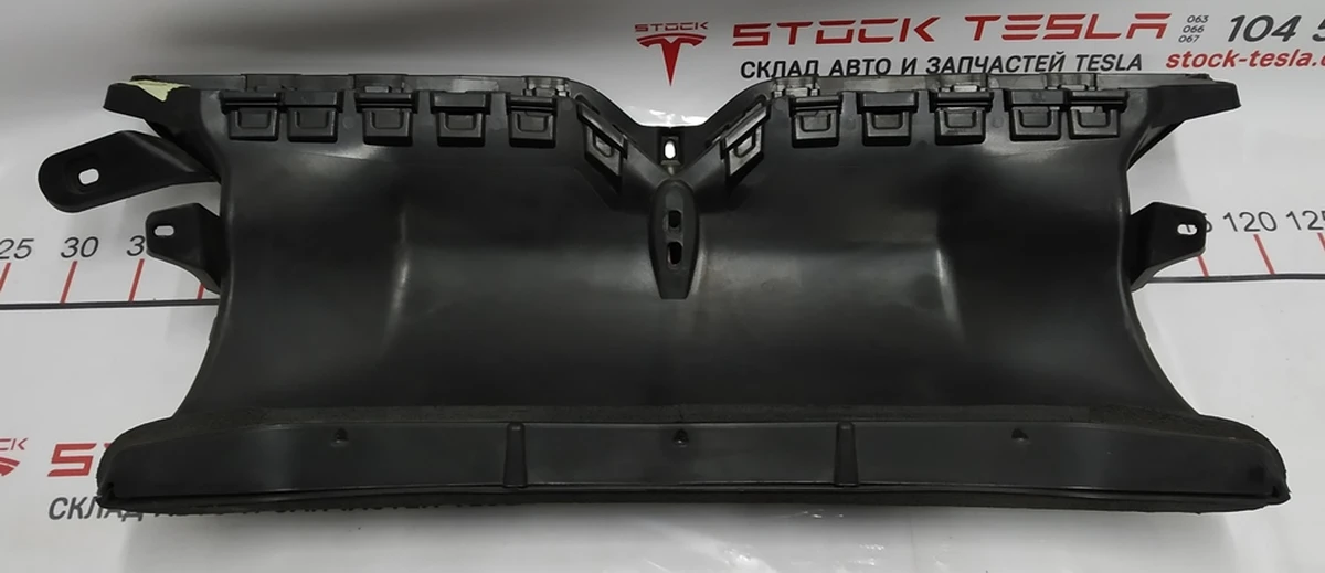 MX nose duct and seal assembly Tesla Model X 1050223-00-D