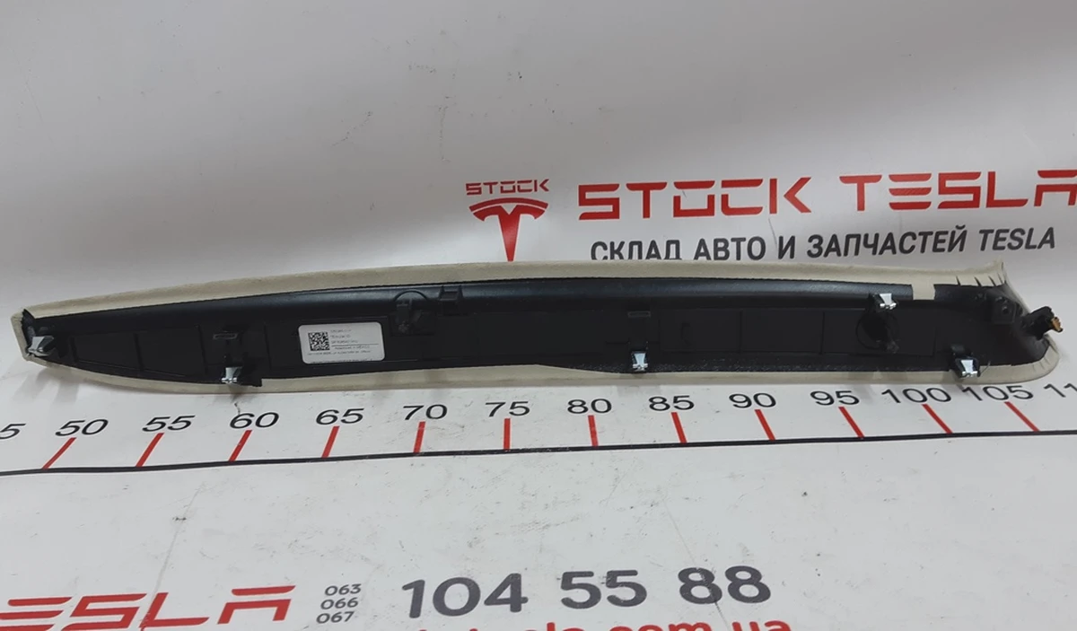 4 Декоративна накладка стійки A магніт NEW ALCAN CRM ліва Tesla model X 1050286-07-H