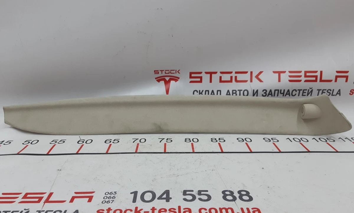 5 Накладка декоративна стійки A магніт NEW ALCAN CRM права Tesla model X 1050294-07-H