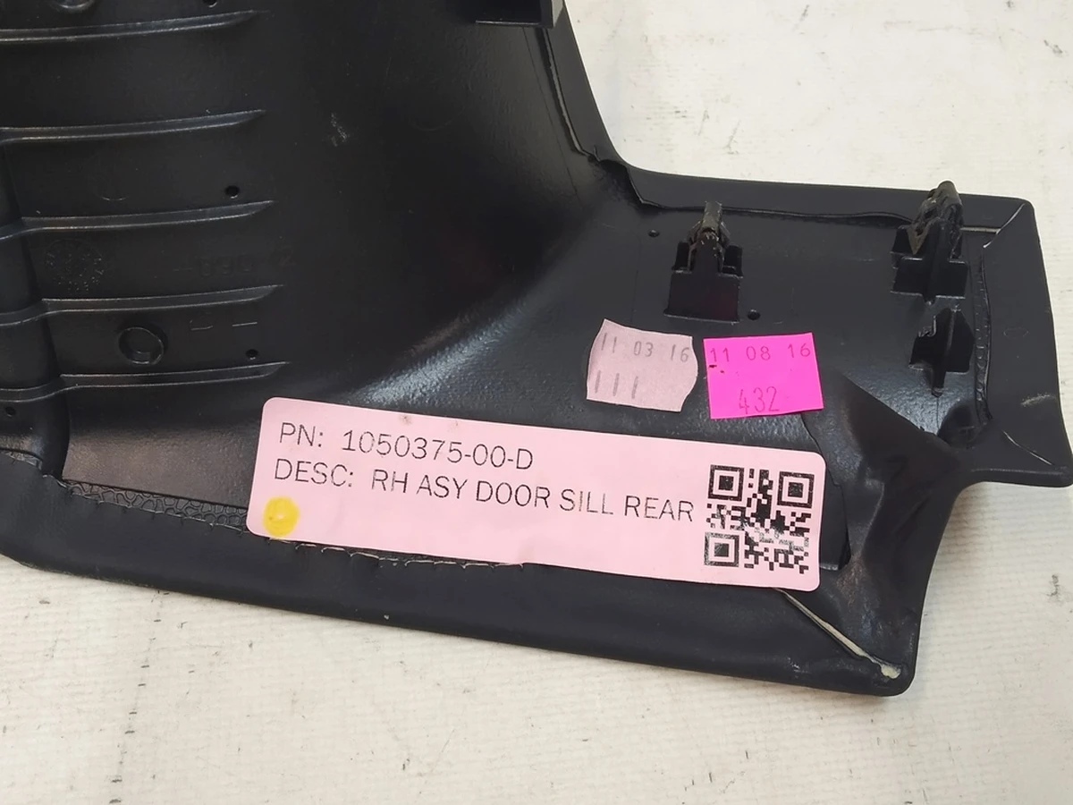 16 Assembly, RH door sill, rear MX Tesla Model X 1050375-00-E