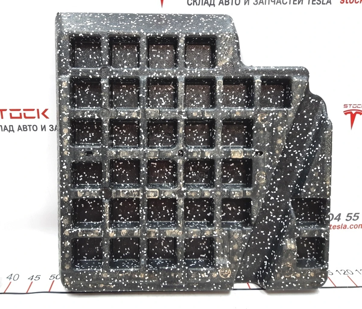 3 Панель заповнення порожнин (1-й ряд) первинна підтримка килимів водійський Tesla model X 1050469-99-C