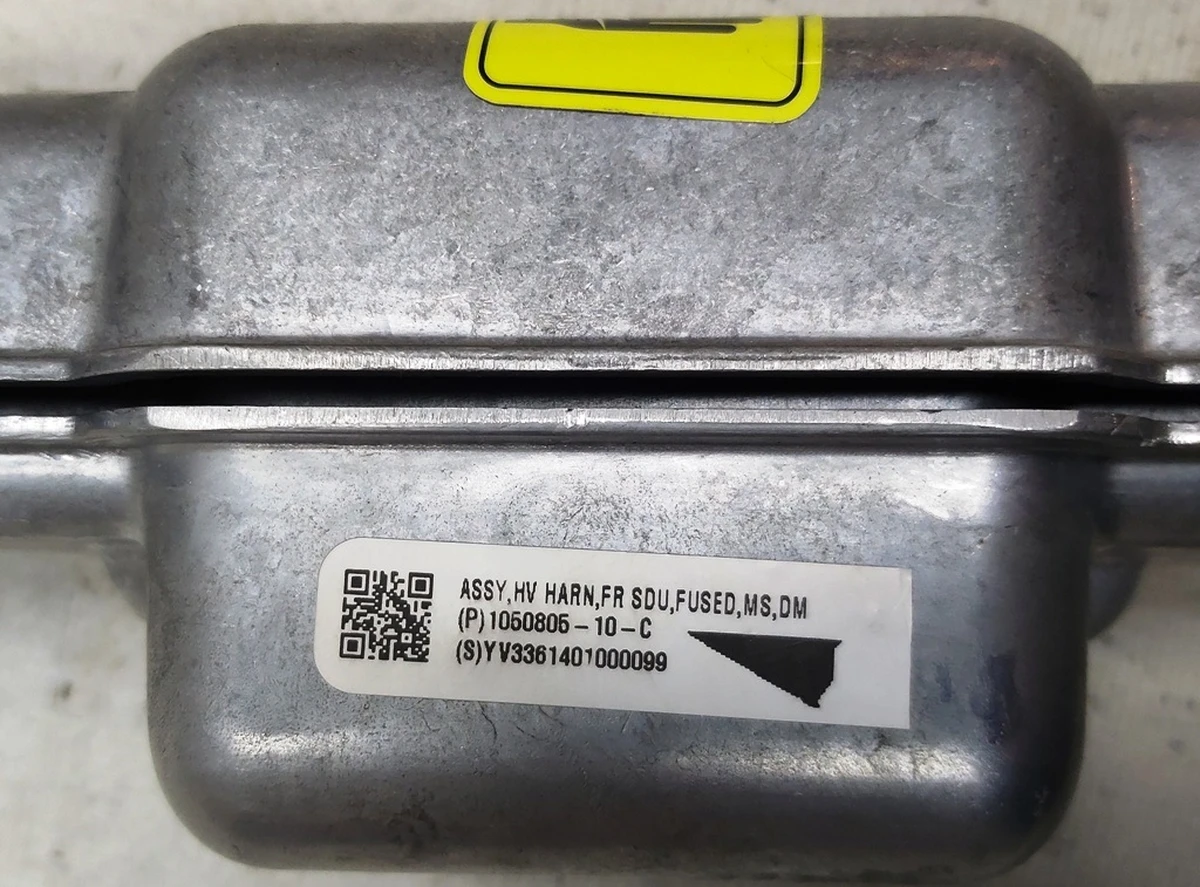 11 High-voltage front motor wiring fuse 700V 450A in caseTesla model S_1050805-10-F