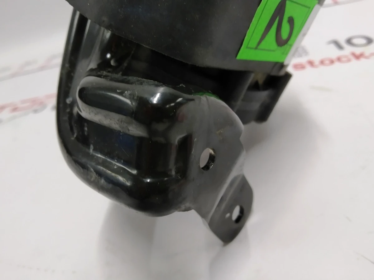 27 PUMP 2 BRACKET Tesla model S 1050894-00-B