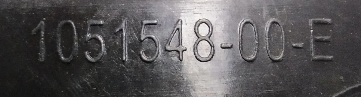 1 Кронштейн облицовки верхний стойки B задней левой двери Tesla Model X 1055048