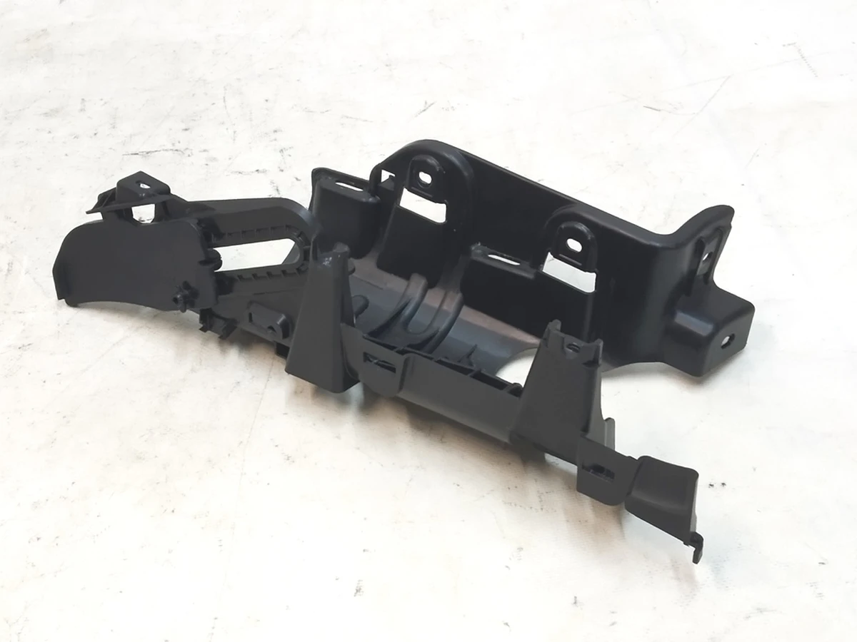 1 Кронштейн облицювання верхньої стійки B задніх правих дверей в зборі Tesla Model X 1055010