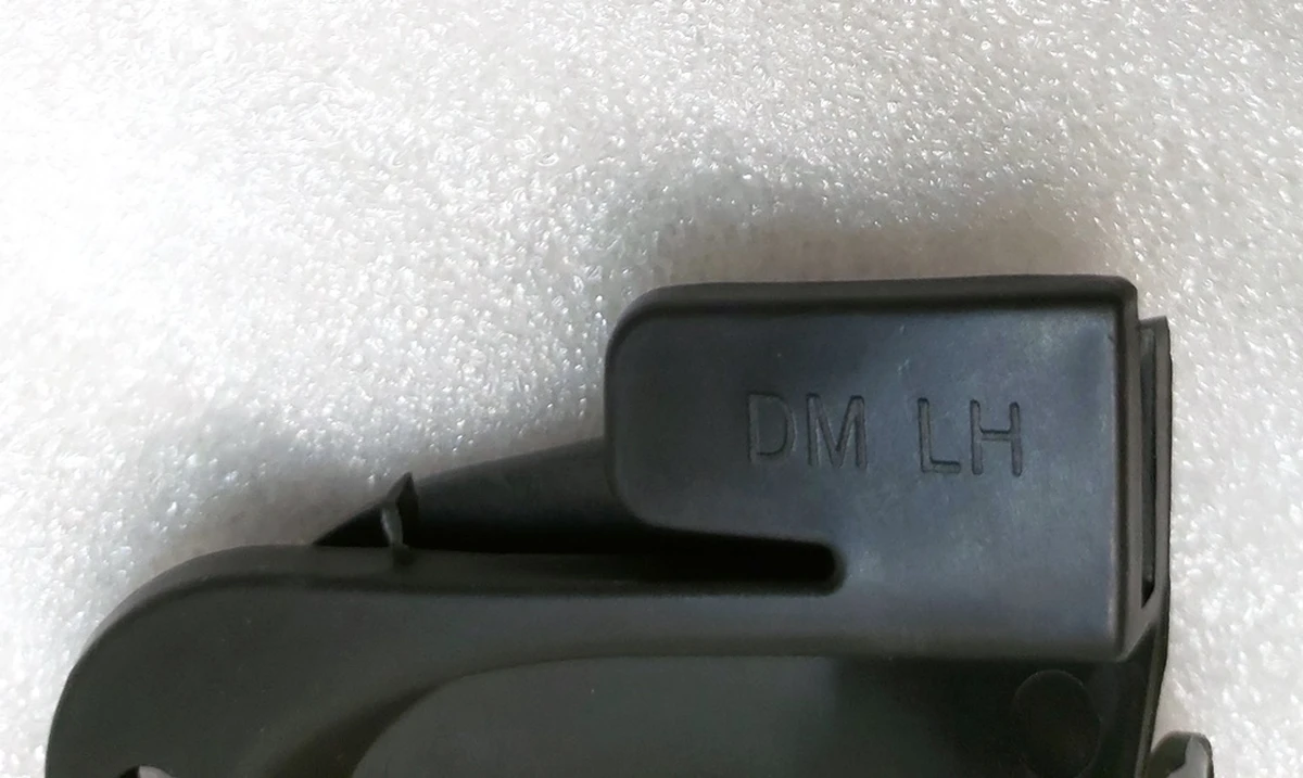 WHEEL LINER SENSOR COVER - S1 POSITION - DUAL MOTOR Tesla model S, model S REST 1051652-00-A