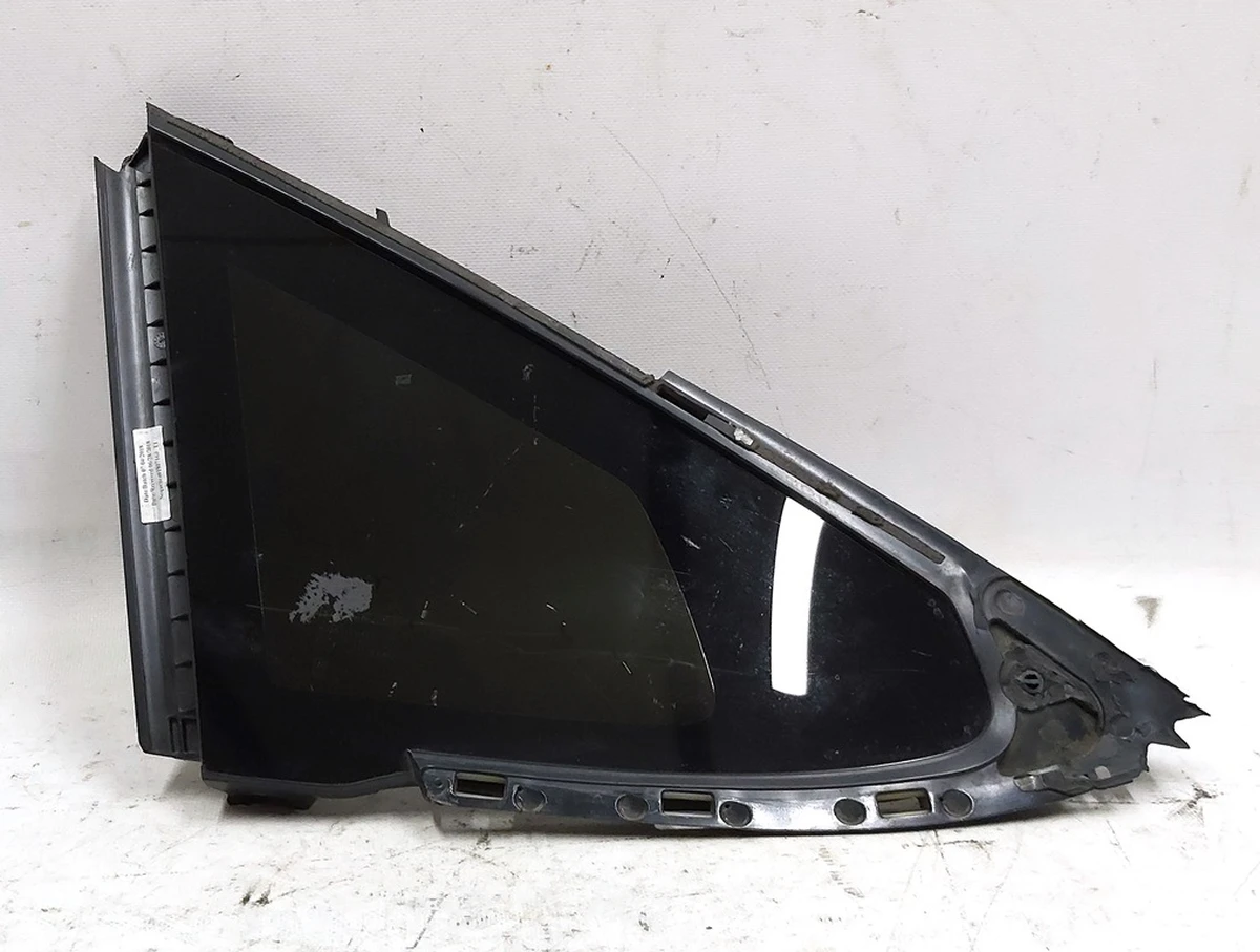 20 Скло крила заднього лівого (кватирка) Tesla model S, model S REST 1051820-00-E