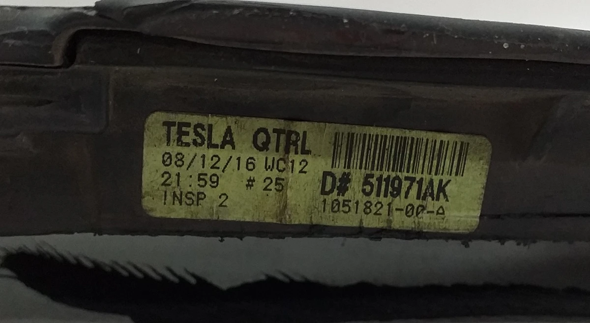 20 Скло крила заднього правого (кватирка) Tesla model S, model REST 1051821