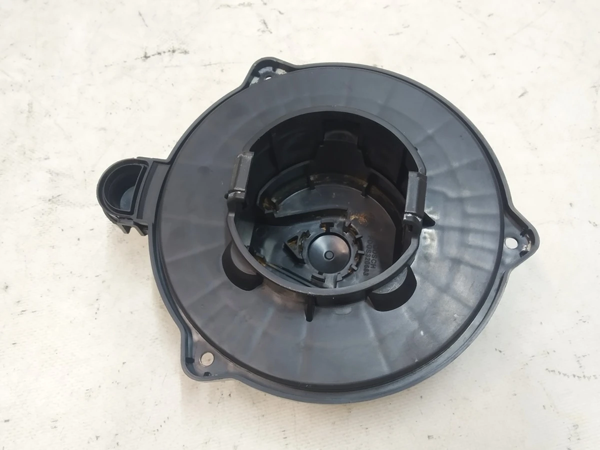 1 Корпус вентилятора кліматичної установки (пічки салону) CBM-M 12V CCW F00S 3B2 574 Tesla Model S REST, Model X 1051864-00-A