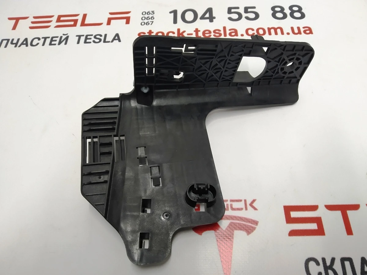 25 Кронштейн кріплення блоку запобіжників Tesla model S REST 1052301-00-B
