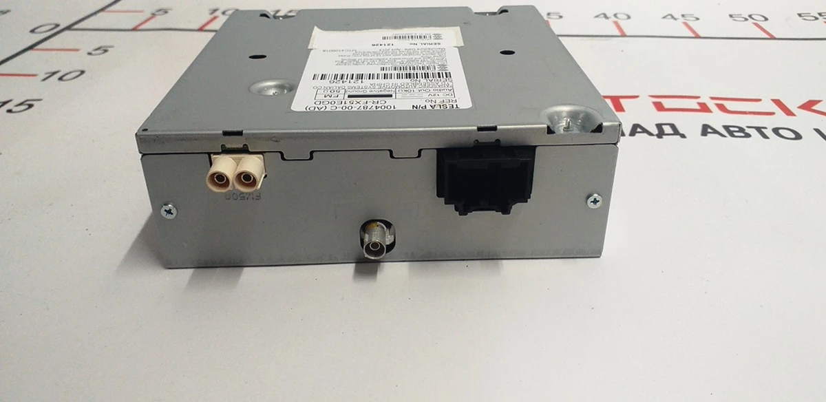 1 Радіо (PREMIUM) 500KB (USA) Tesla model S, model S REST, model X 1052322-00-B