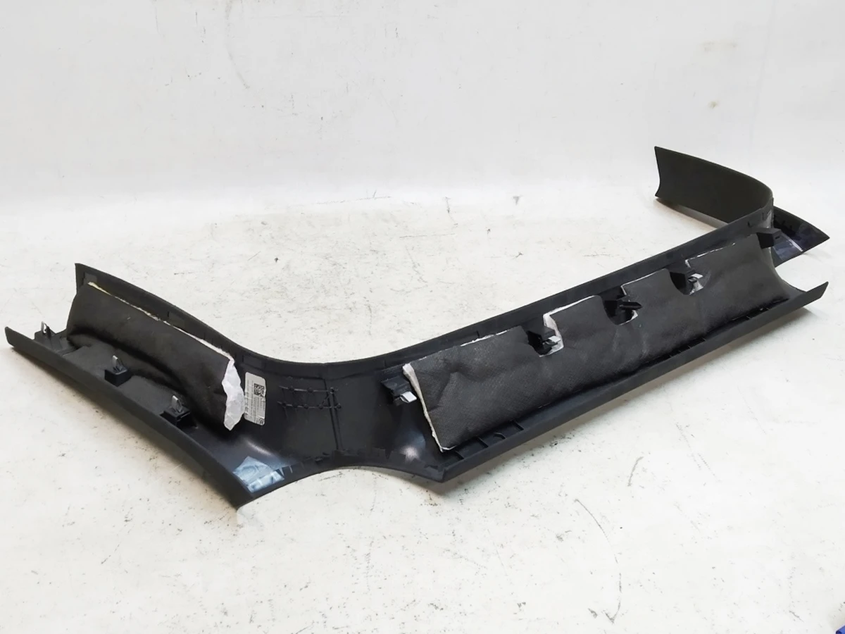 7 Облицювання скла основного дверей задніх правих ALCANTARA BLK Tesla Model X 1052334-04-G