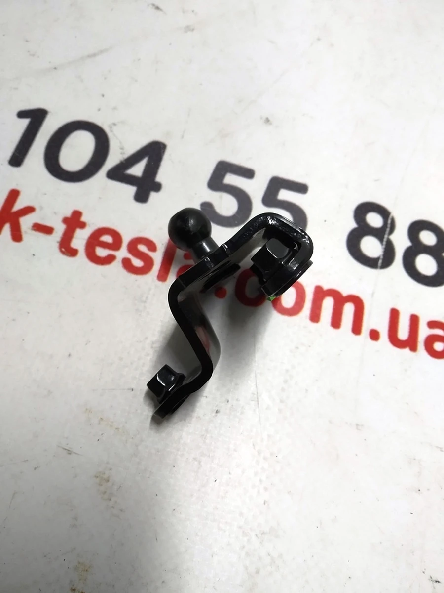 BALL STUD BKT ASSY - LH RR / RH FRT Tesla Model X 1052434-01-J